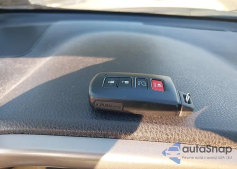 2018 Toyota Rav4 Limited z USA, uszkodzony, nr VIN 2T3DFREV8JW828626